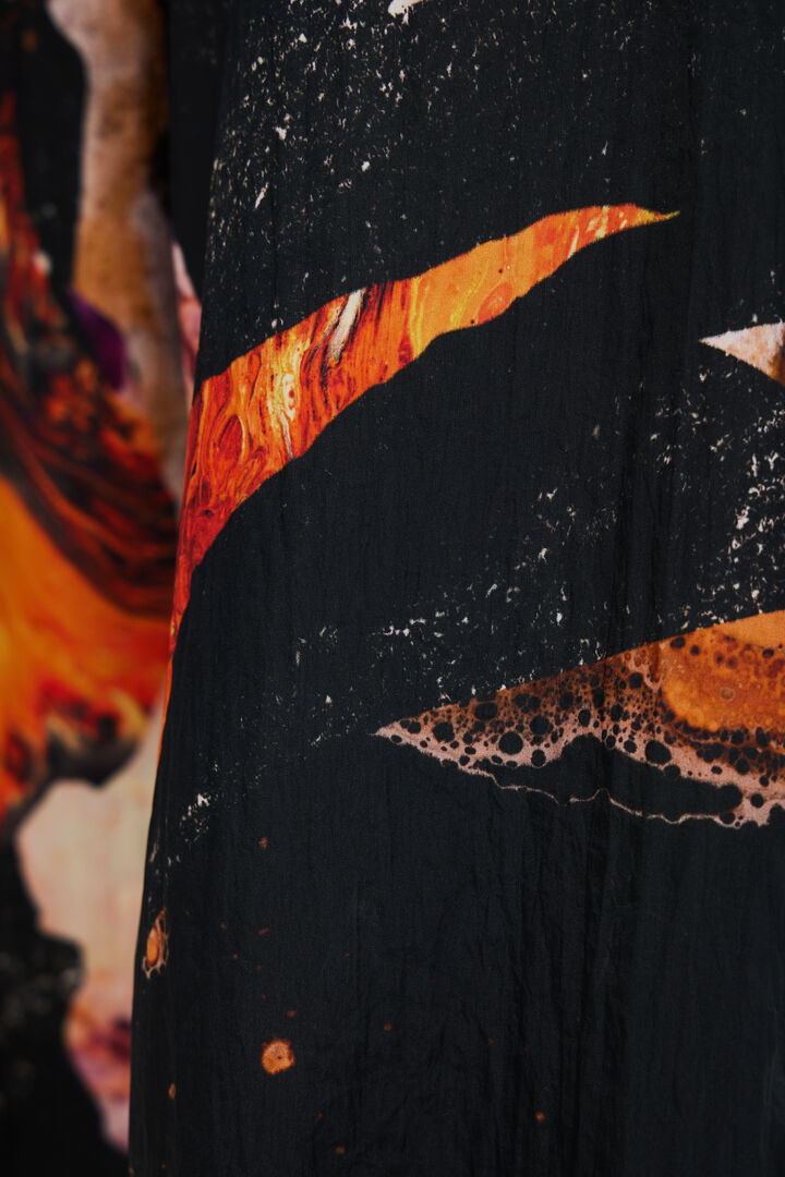 Jogger estampado efecto mineral | Desigual
