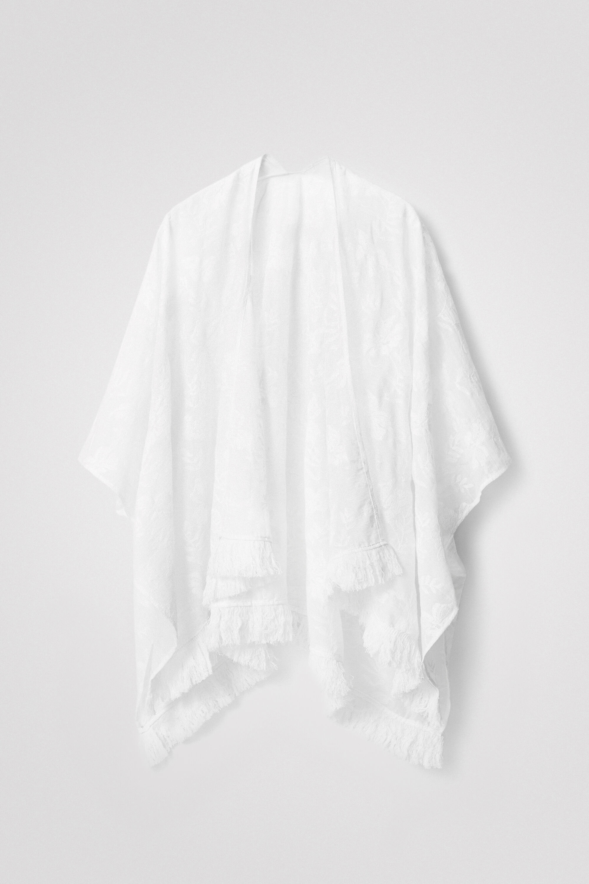 Embroidered kaftan