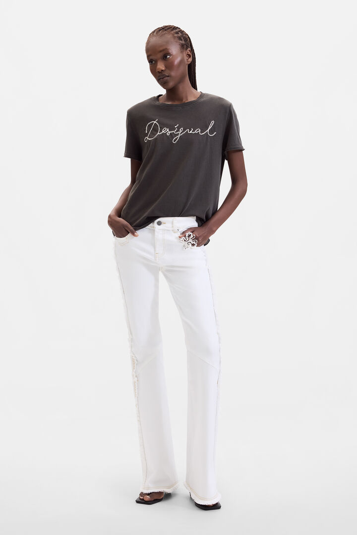Camiseta 100% algod&atilde;o letras