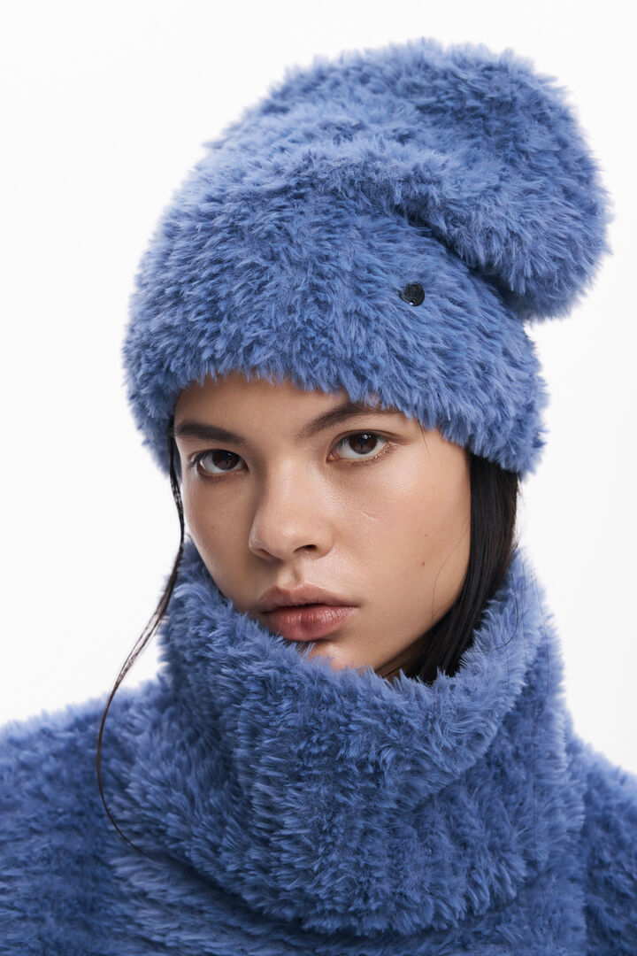 PACK CROP SWEATER AND HAT | Desigual