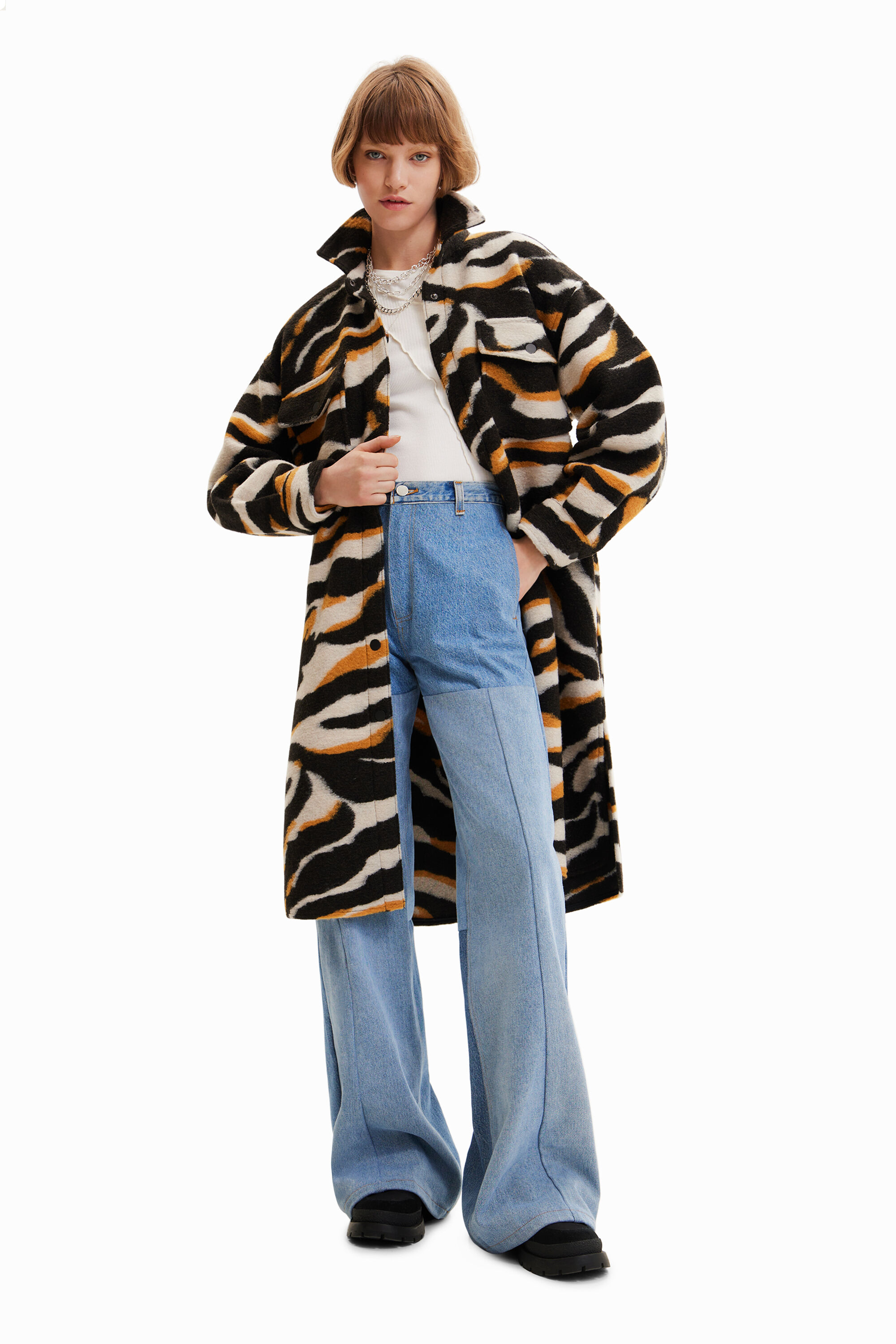 Lange jas in shacket stijl met zebraprint