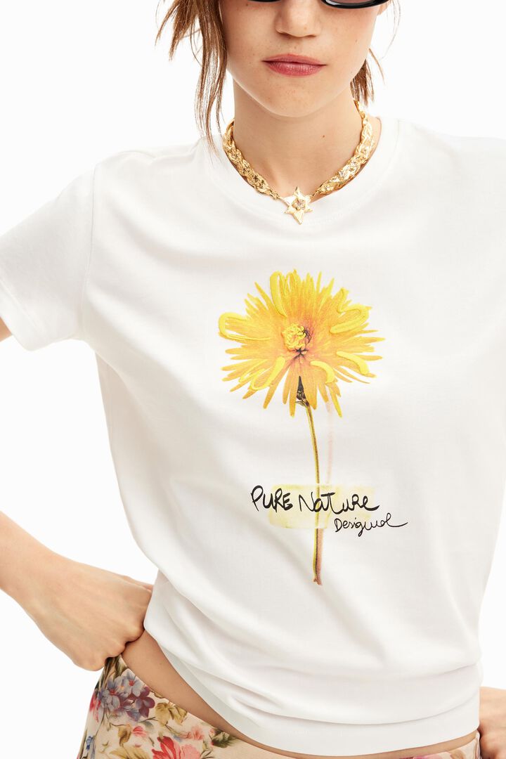 Flower illustration T-shirt