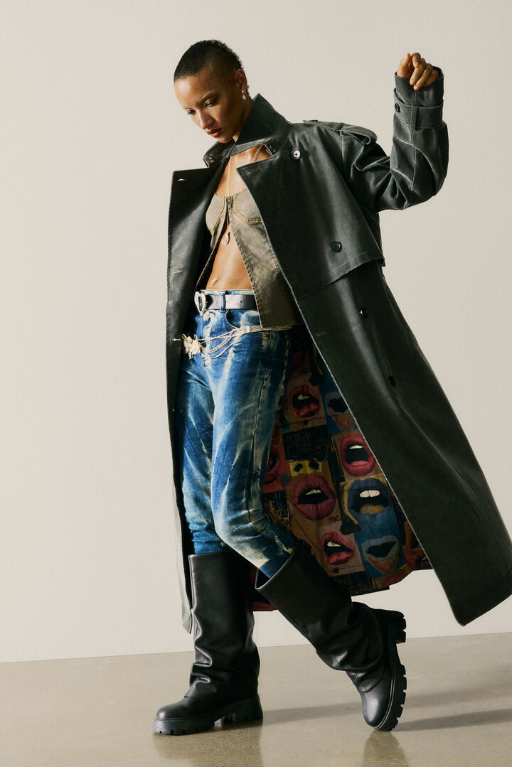 TRENCH COAT EFEITO PELE