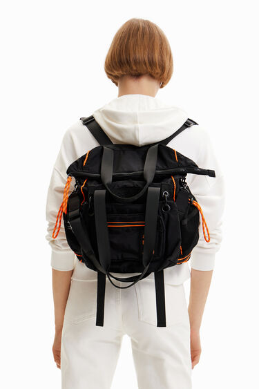 Plecak XL do noszenia na różne sposoby | Desigual