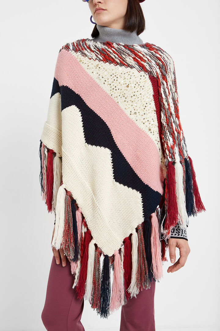 Knit patch poncho | Desigual