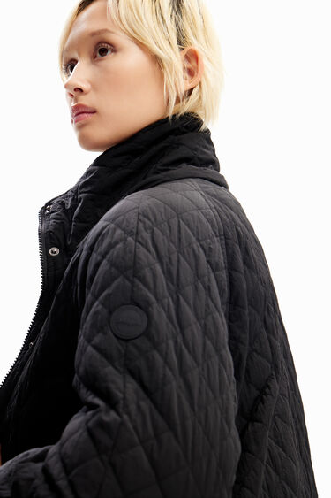 Manteau matelassé manches froncées | Desigual