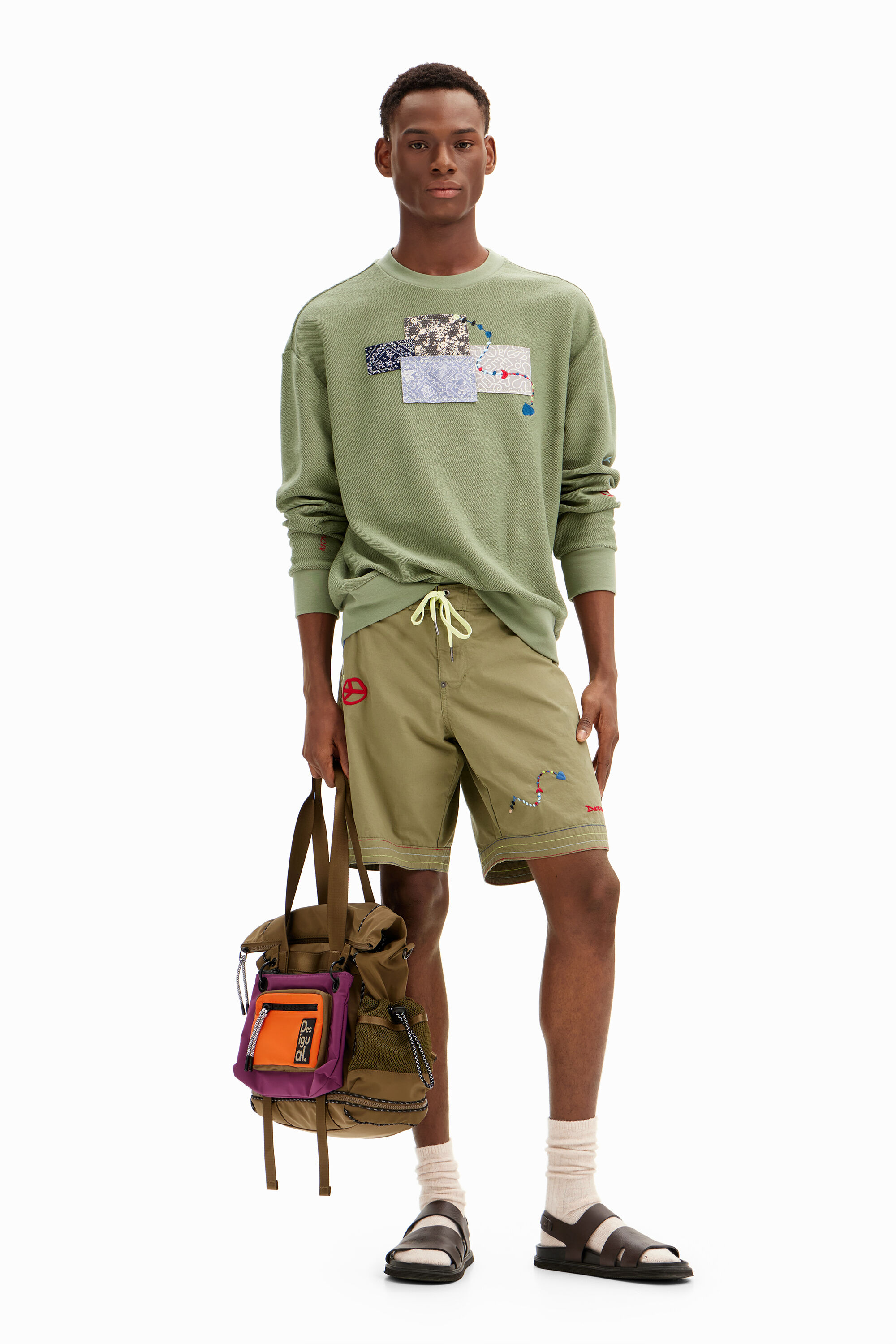 Plain sweatshirt with cutouts. I Desigual.com