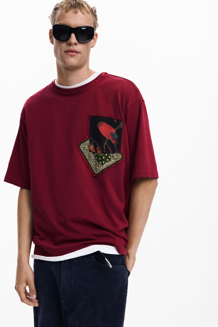 T-shirt with bird patches