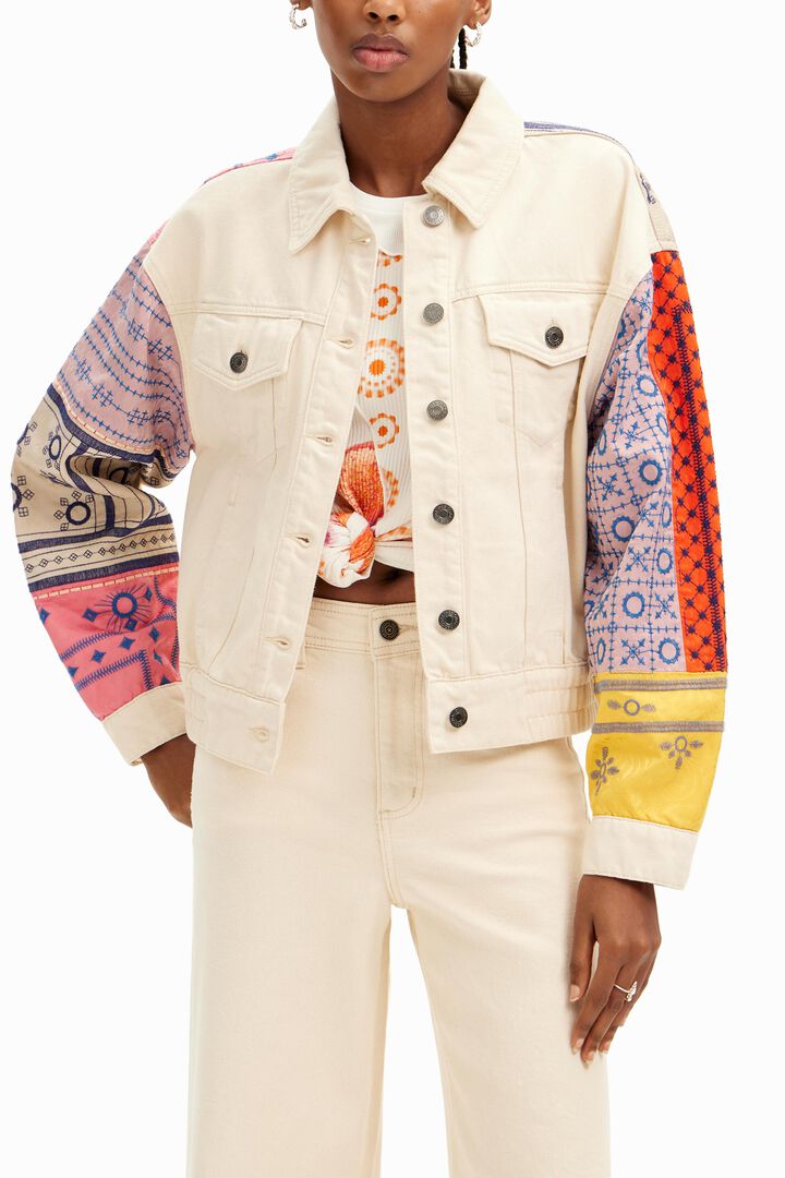Short embroidered denim jacket | Desigual