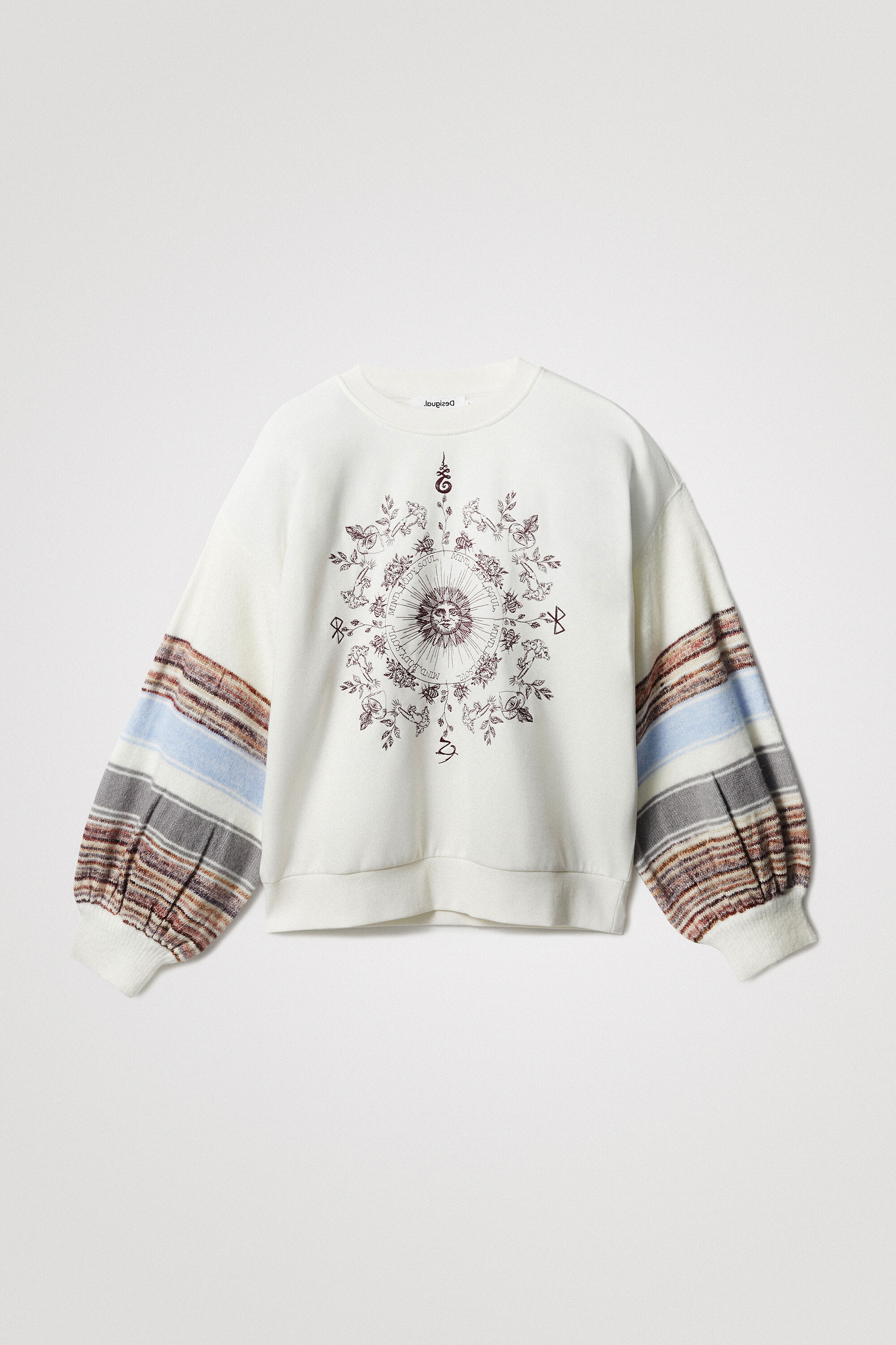Puffed sleeve jumper