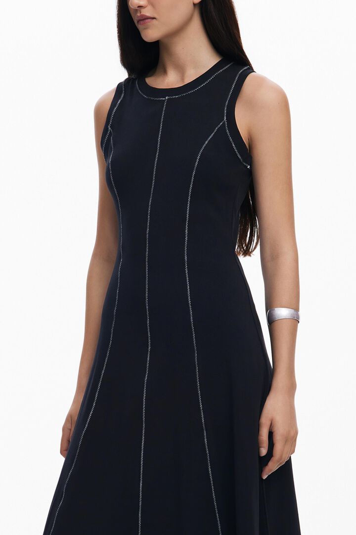 A-line seam dress