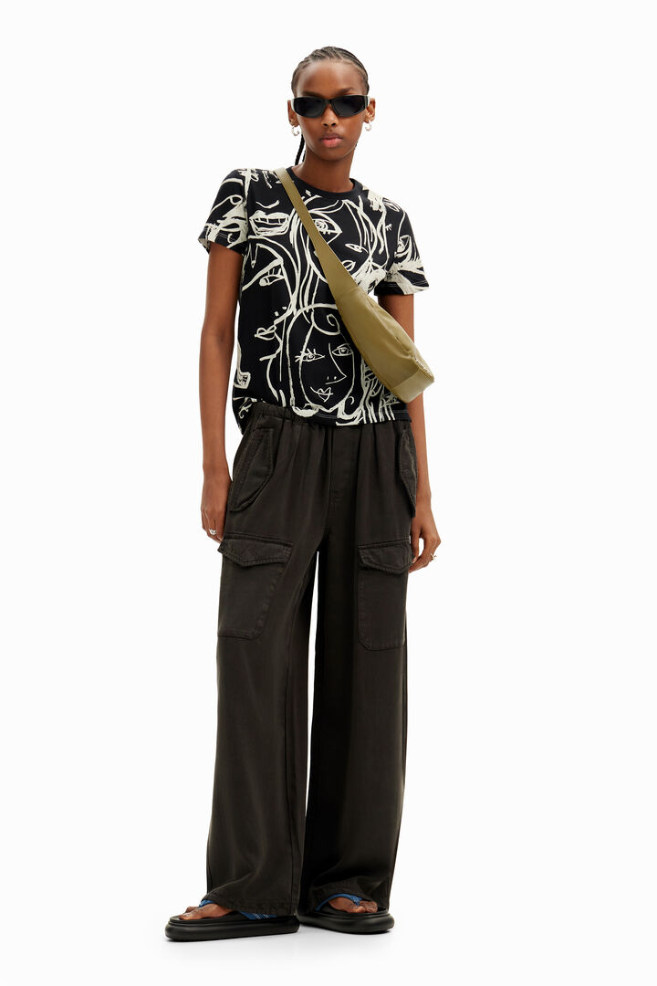 Contrasting face T-shirt | Desigual