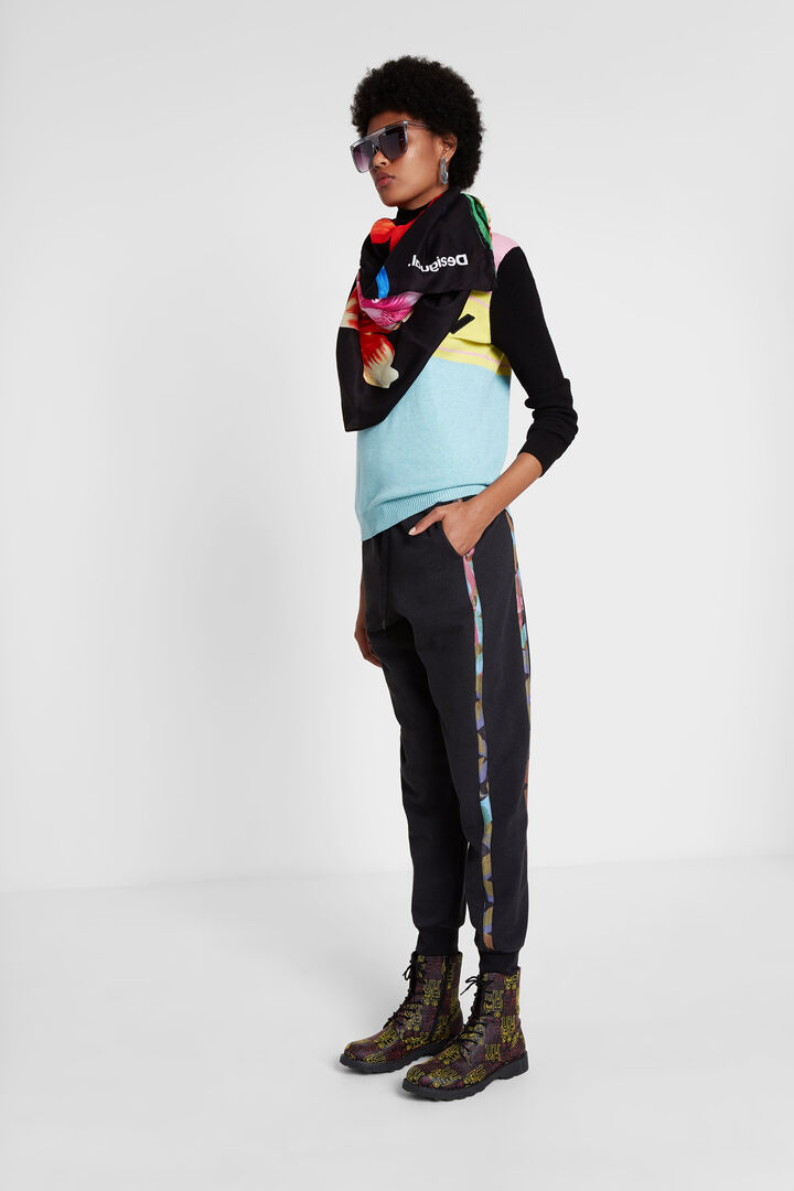 Foulard rectangulaire floral Designed by M. Christian Lacroix | Desigual