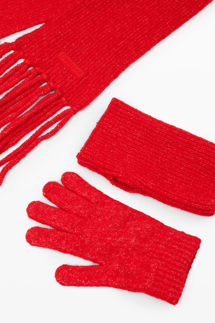 Gloves and scarf pack | Desigual