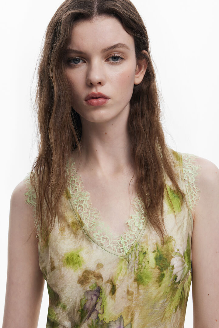 Vestido flores satinado Collina Strada | Desigual