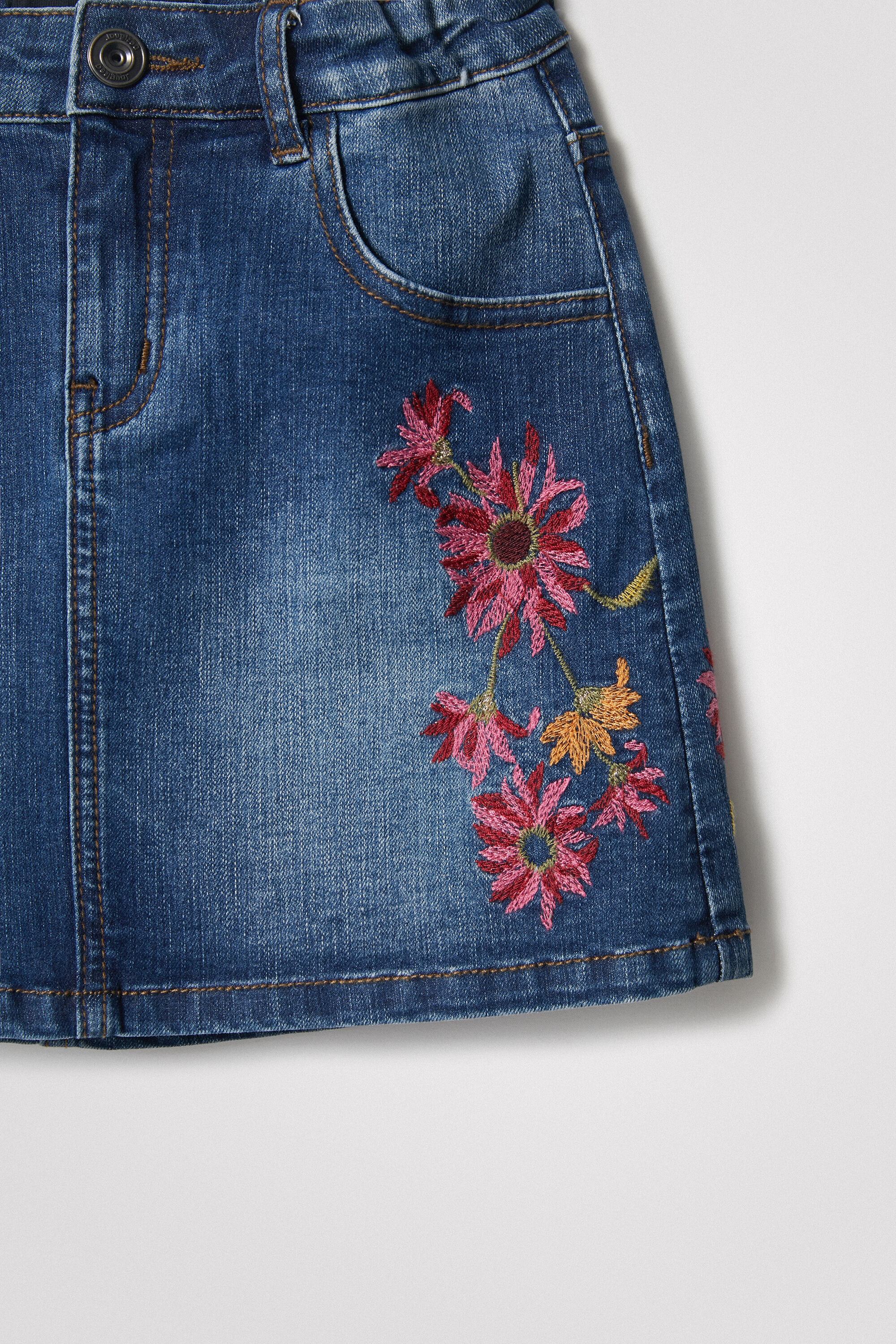 Falda vaquera top desigual