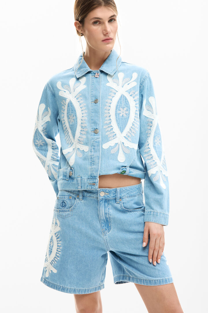Denim Bermuda shorts with embroidery | Desigual