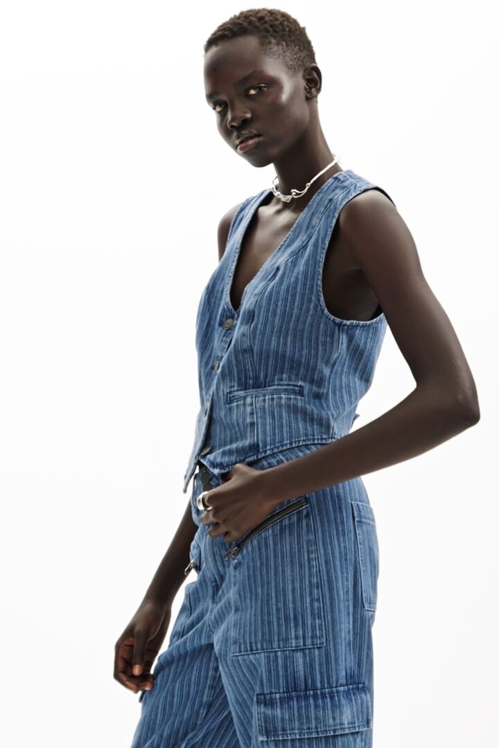 Chaleco denim de rayas con cierre de botón | Desigual