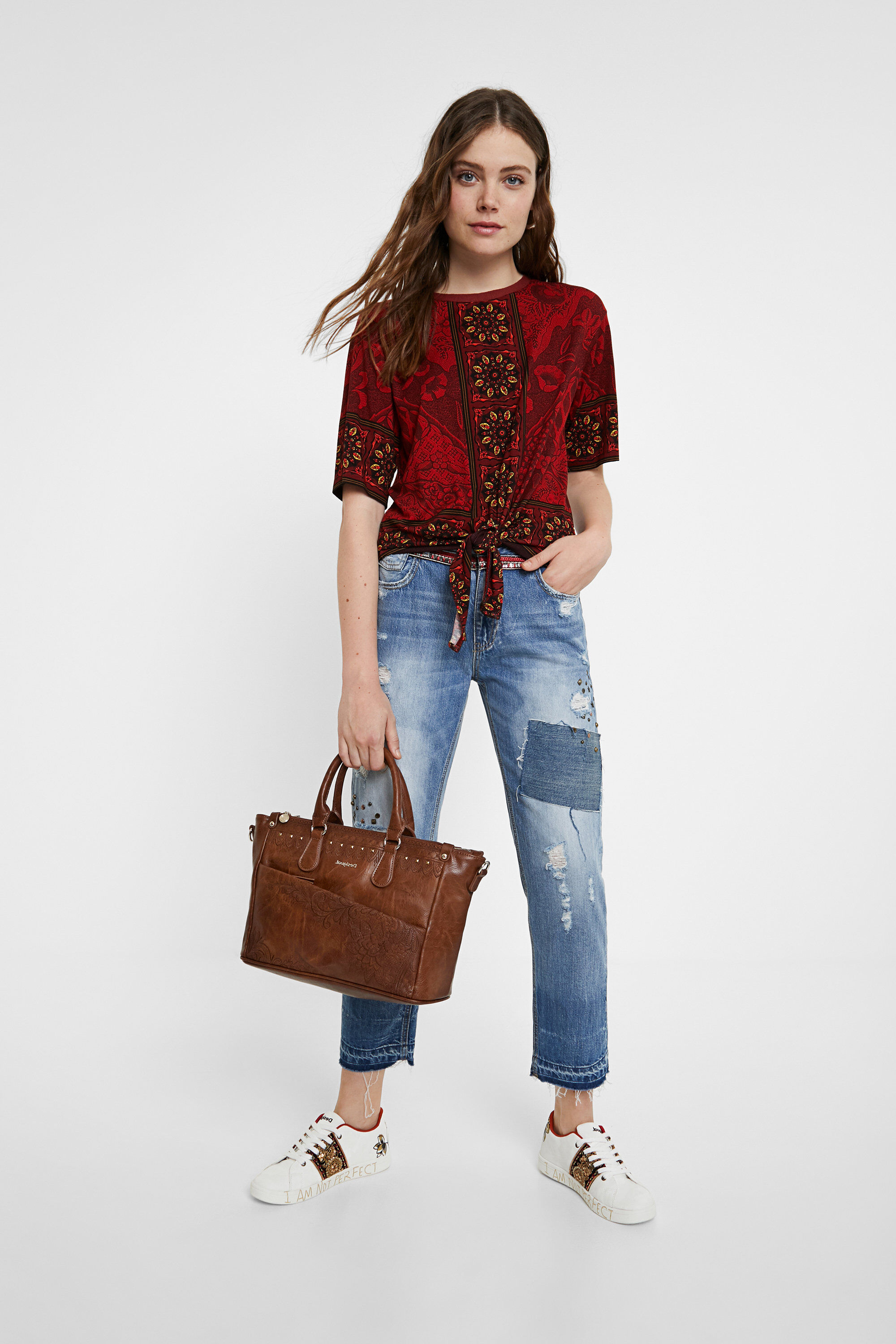 Bolso bordados tachuelas Desigual