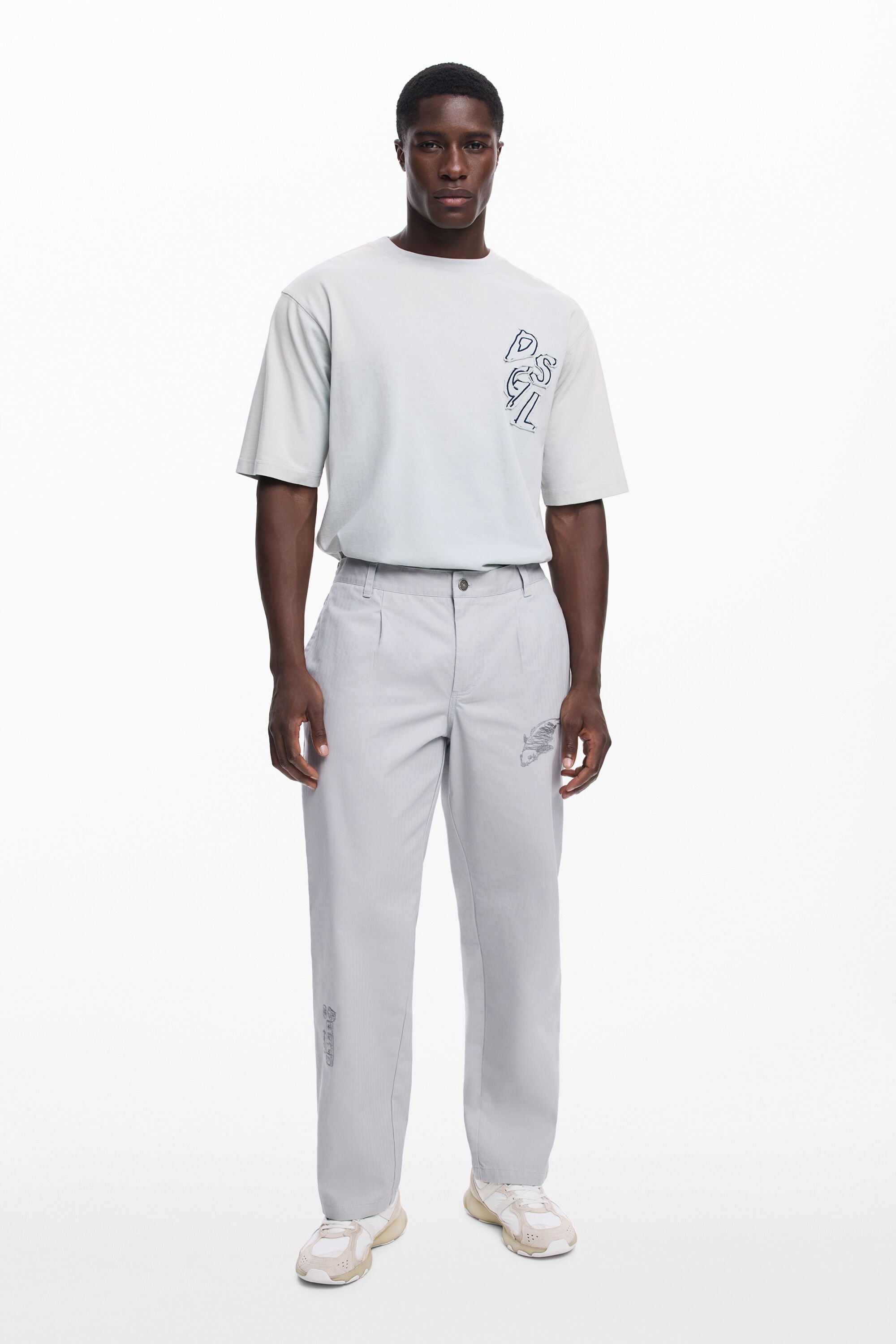 Lange Tailor-Hose mit Stickereien