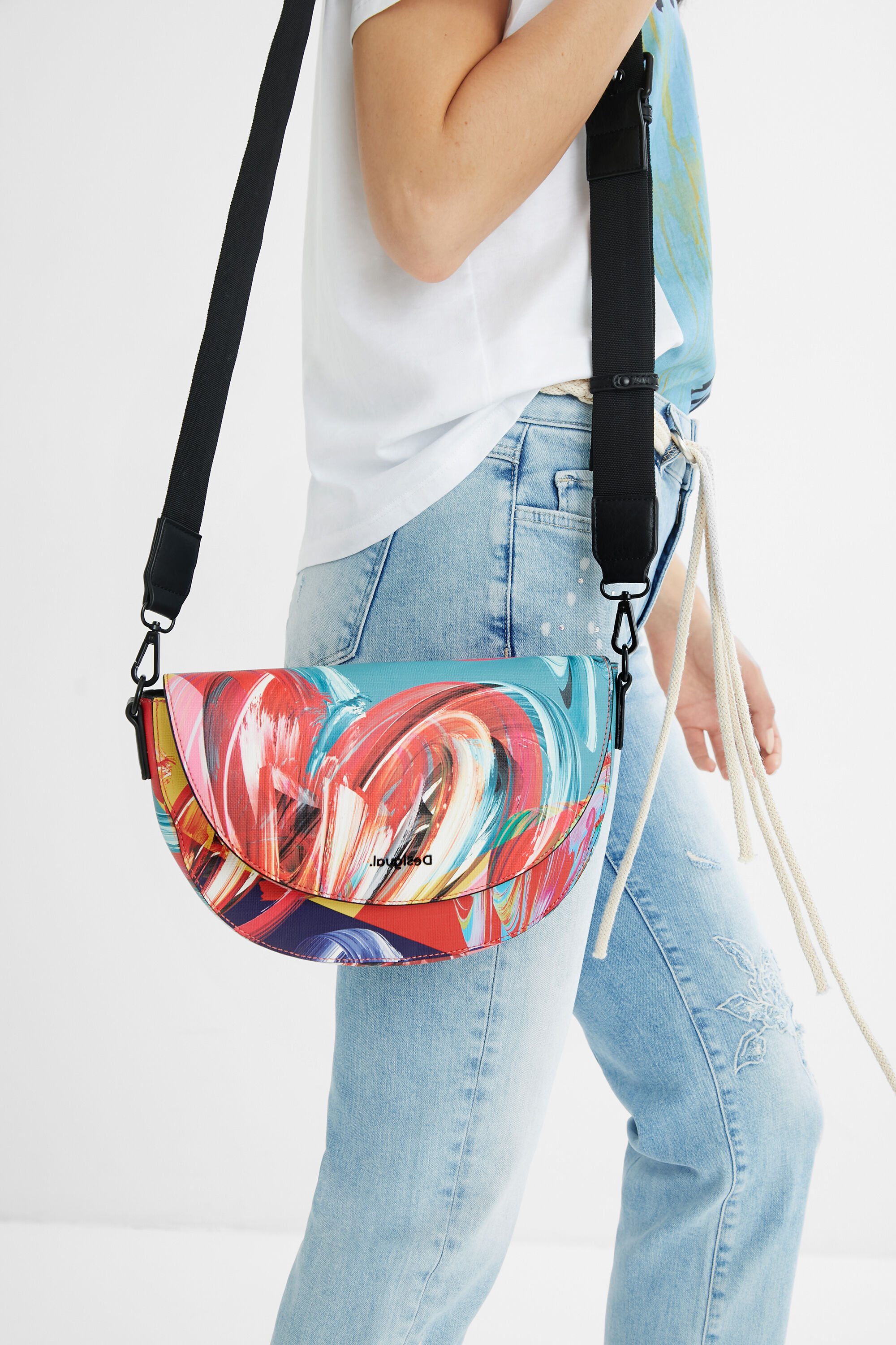 Bolso hotsell corazon desigual