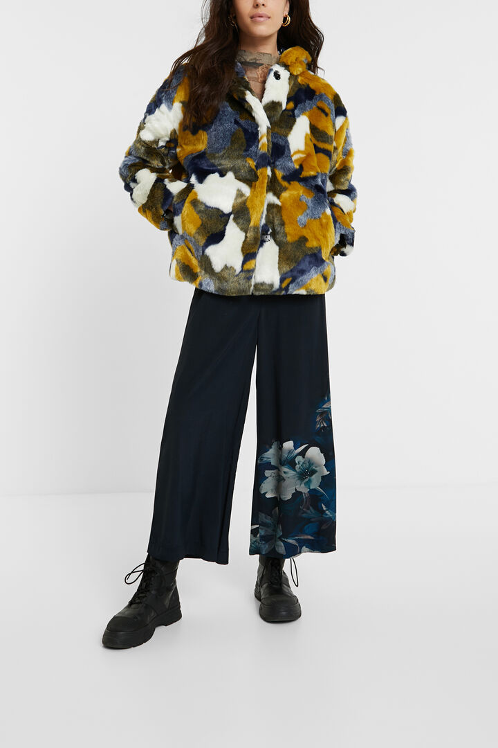 Chaqueta corta peluche | Desigual