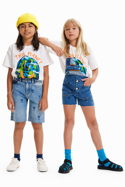 Oversize planet T-shirt