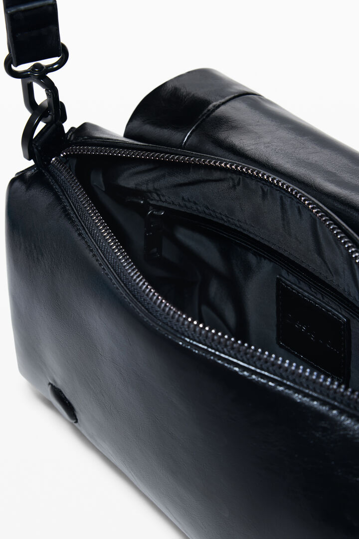 Bolso solapa flor brillante mediano | Desigual