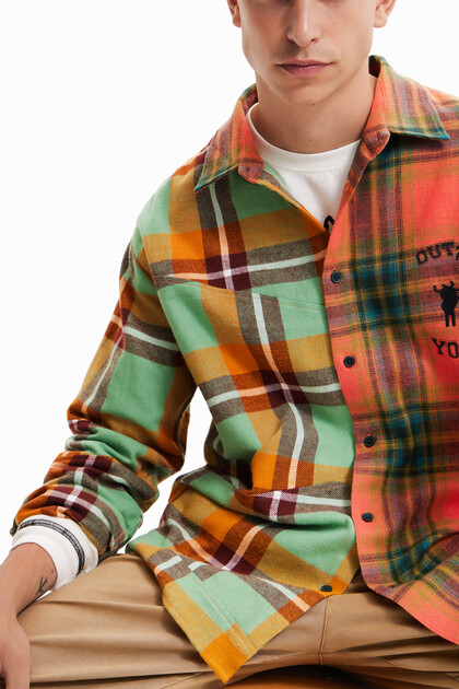 Oversize plaid shirt
