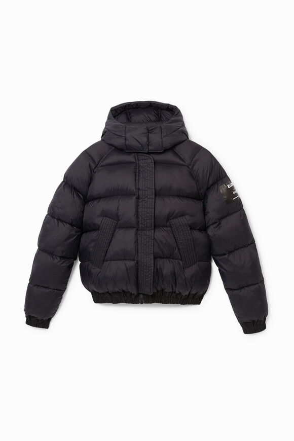 Short padded hooded jacket