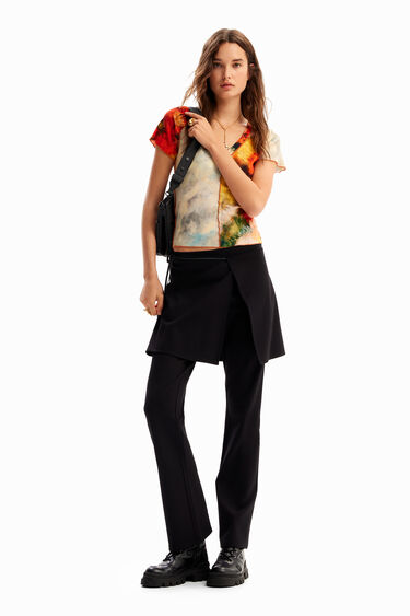 Samarreta slim màniga curta patch flors | Desigual