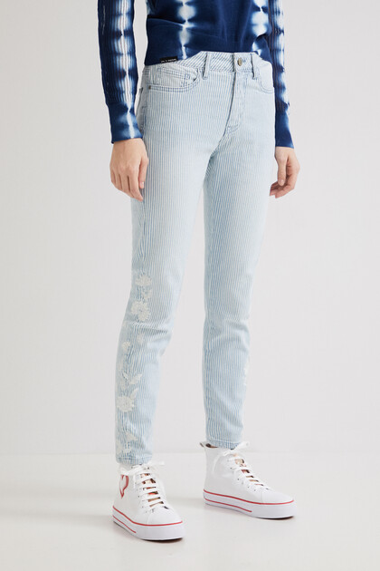 Skinny Jeans mit Streifen