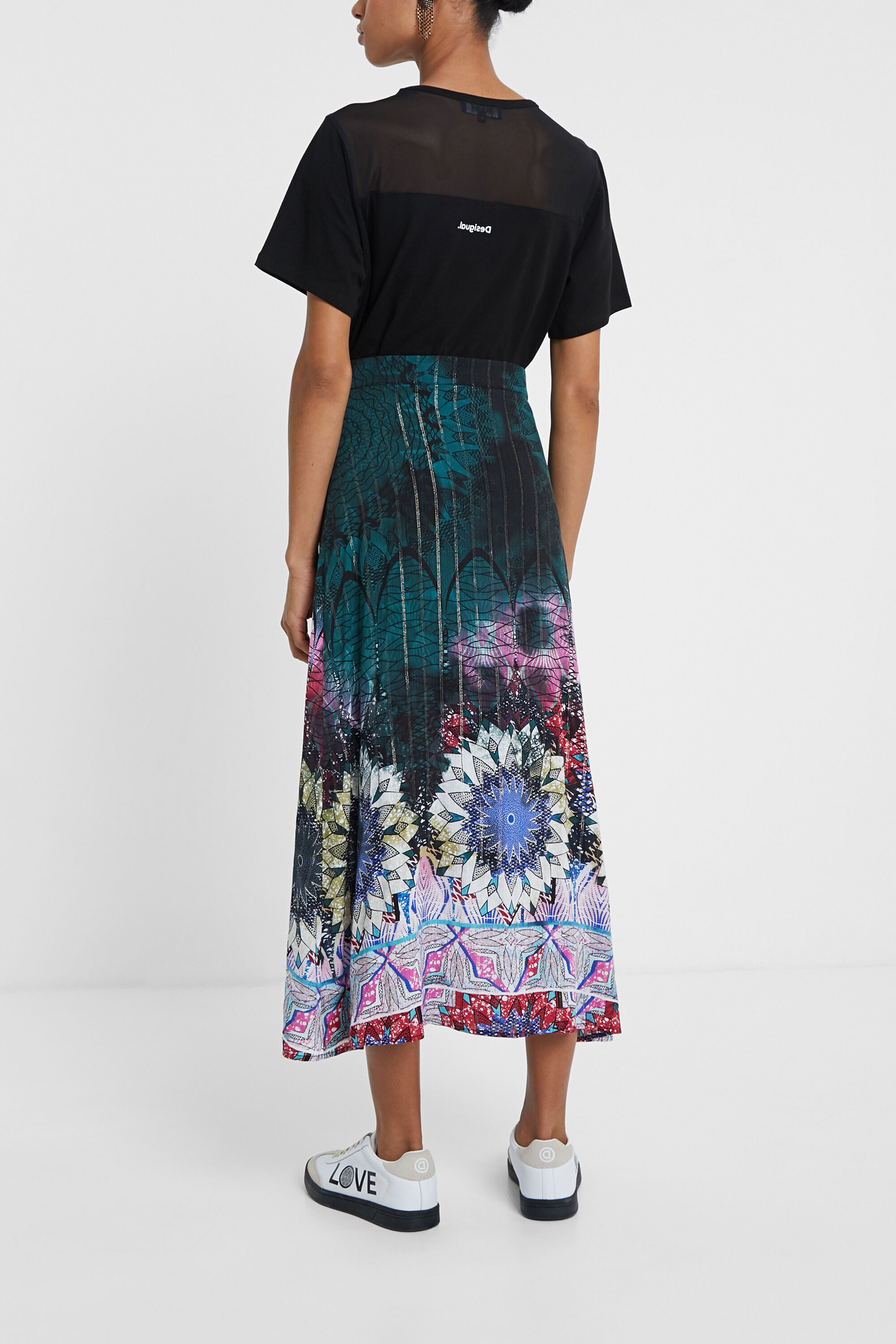 Gonna store lunga desigual