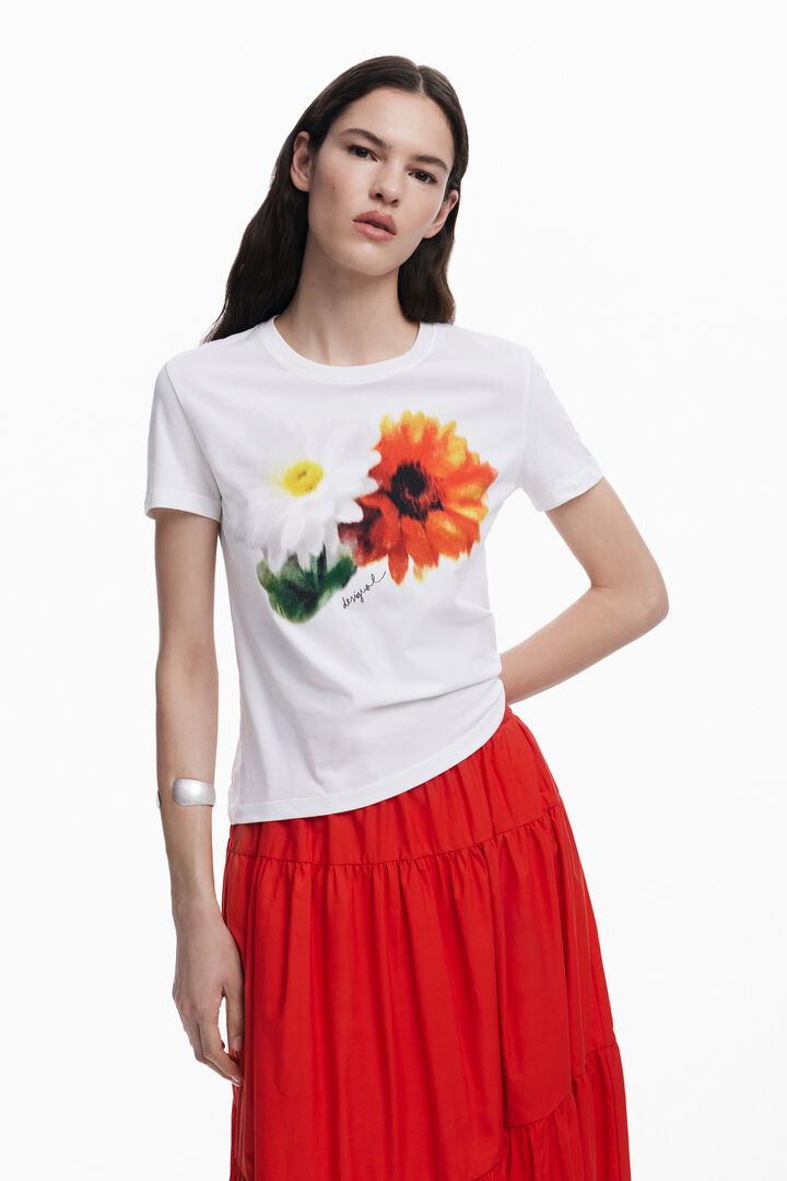 Blurred flowers T-shirt