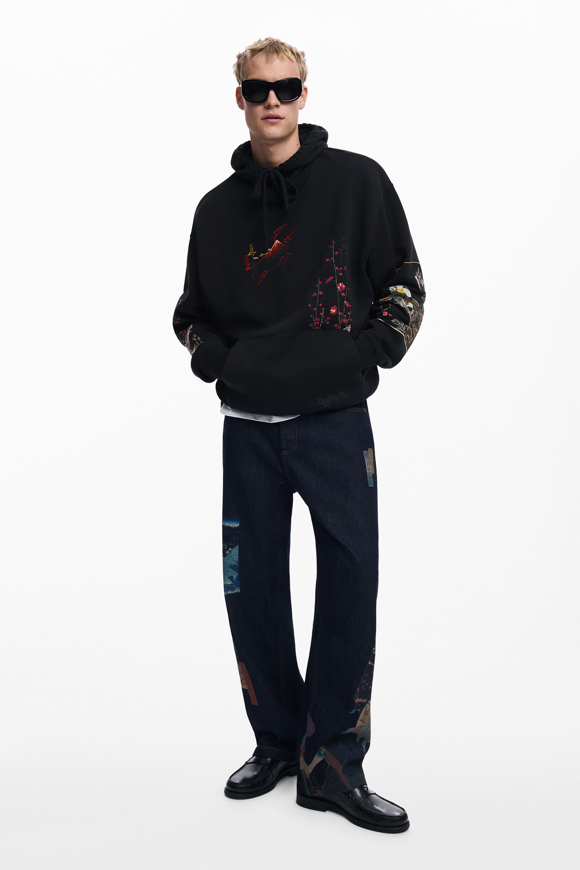 風景柄のフード付きスウェット メンズ用 I Desigual.com