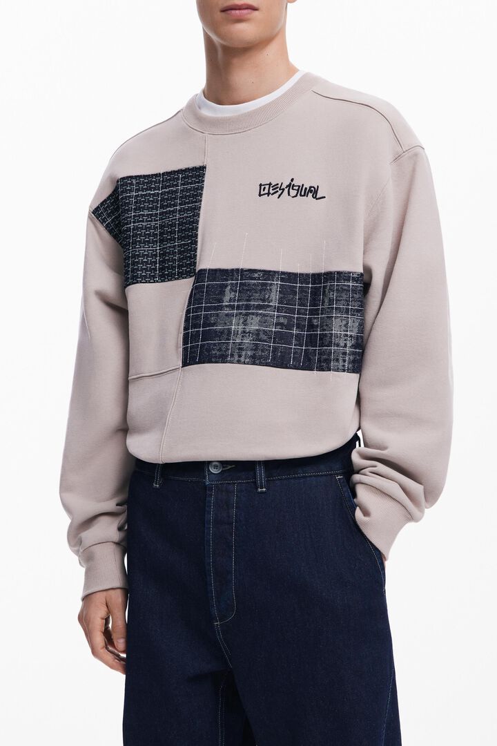 Zigzag stitch jeans
