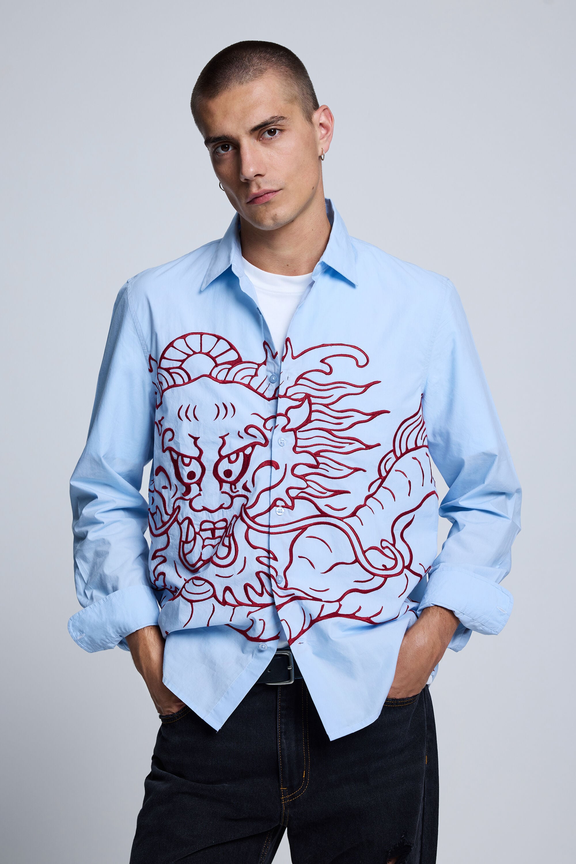 Camisa Bordada Dragón