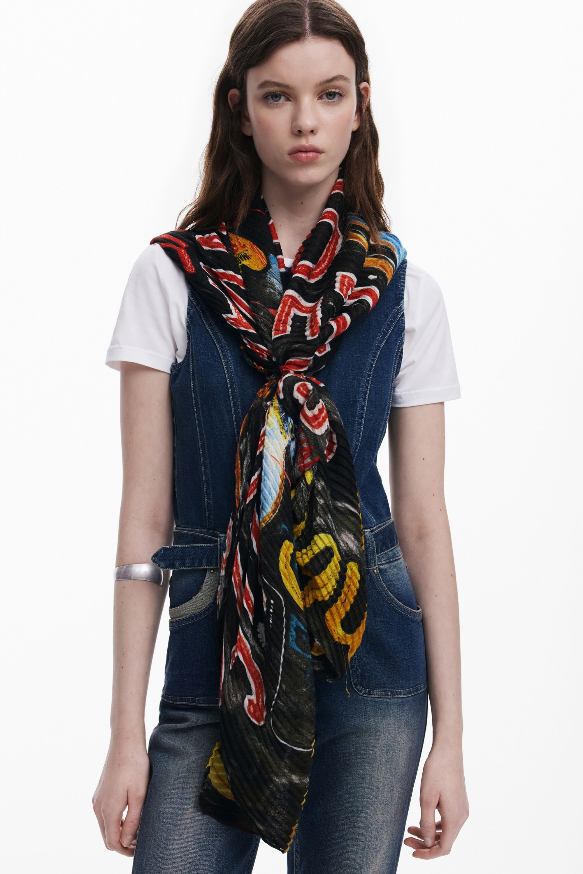 Desigual Foulard con lettere e gatti