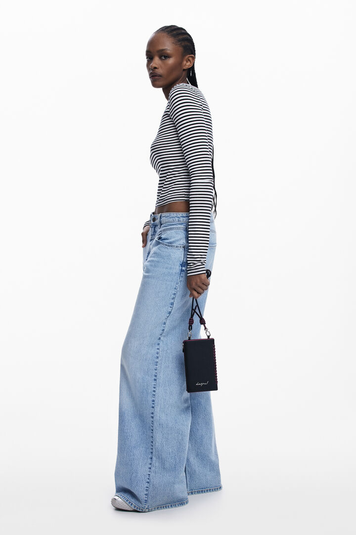 Medium smooth convertible wallet | Desigual