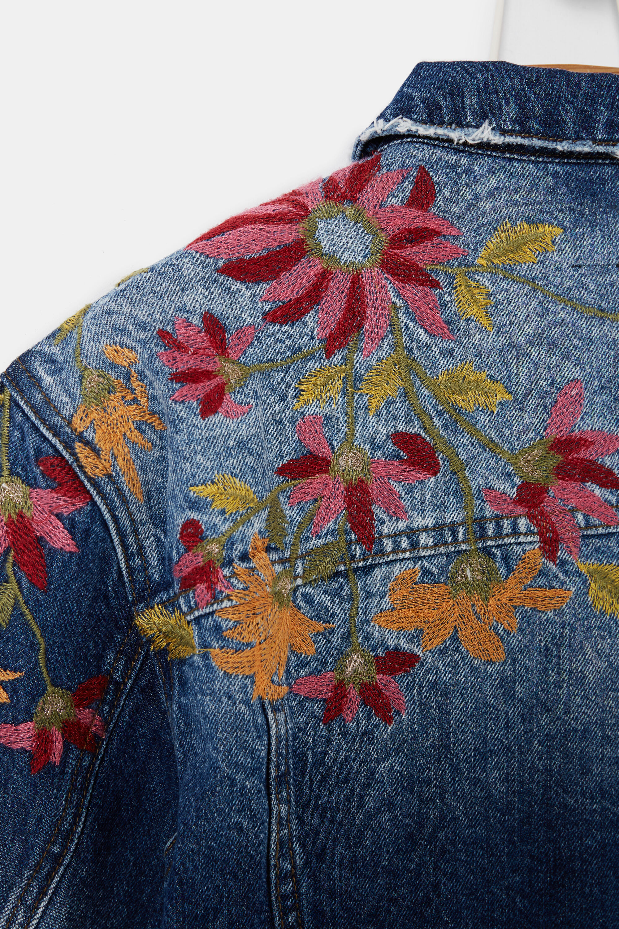 Oversize embroidered denim jacket