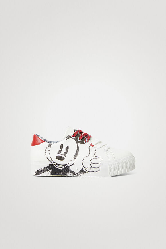 Sneakers met Mickey Mouse-illustratie