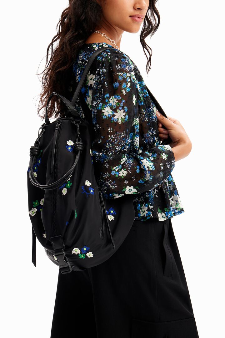 Mochila mediana flores multiposición | Desigual