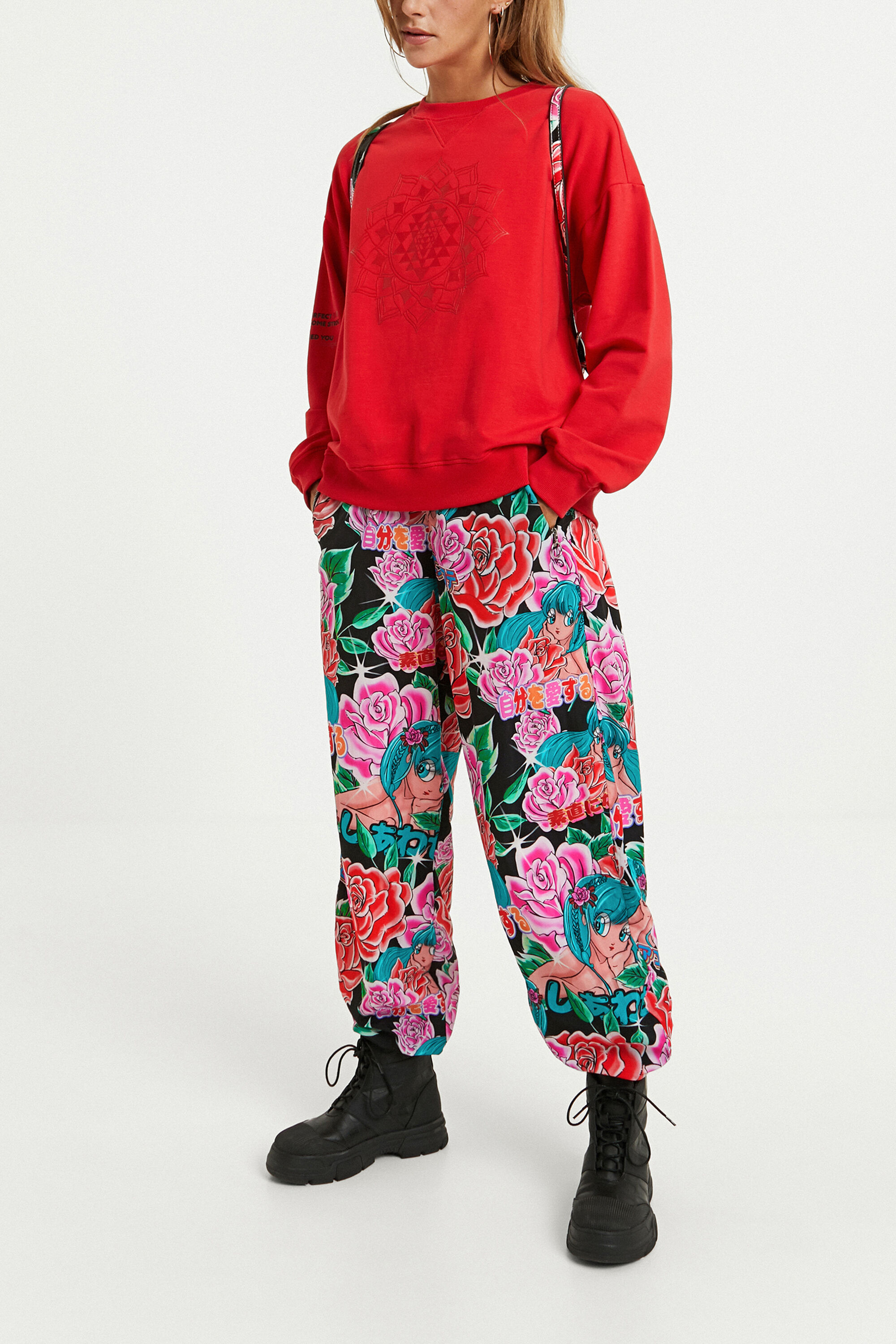 Pantalón jogger floral | Desigual.com