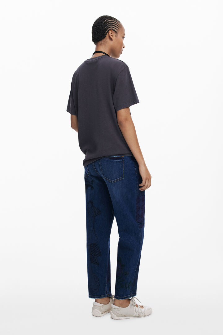 Expensive embossed T-shirt | Desigual