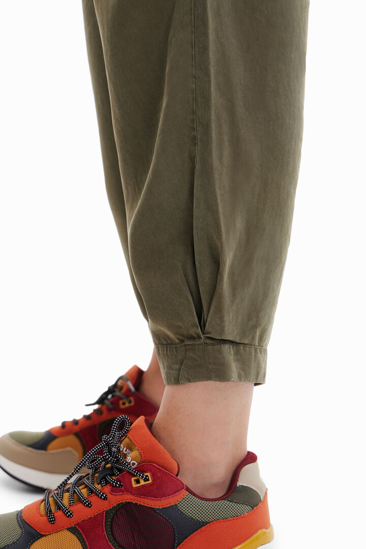 Pantalón slouchy pinzas | Desigual