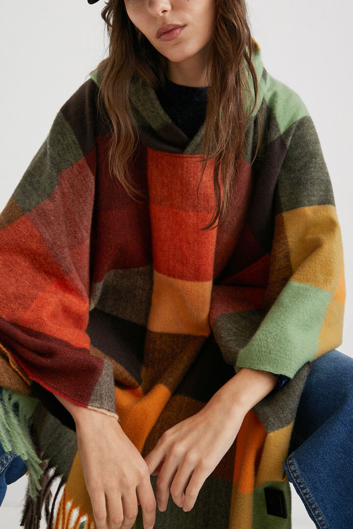 Tartan poncho hood | Desigual