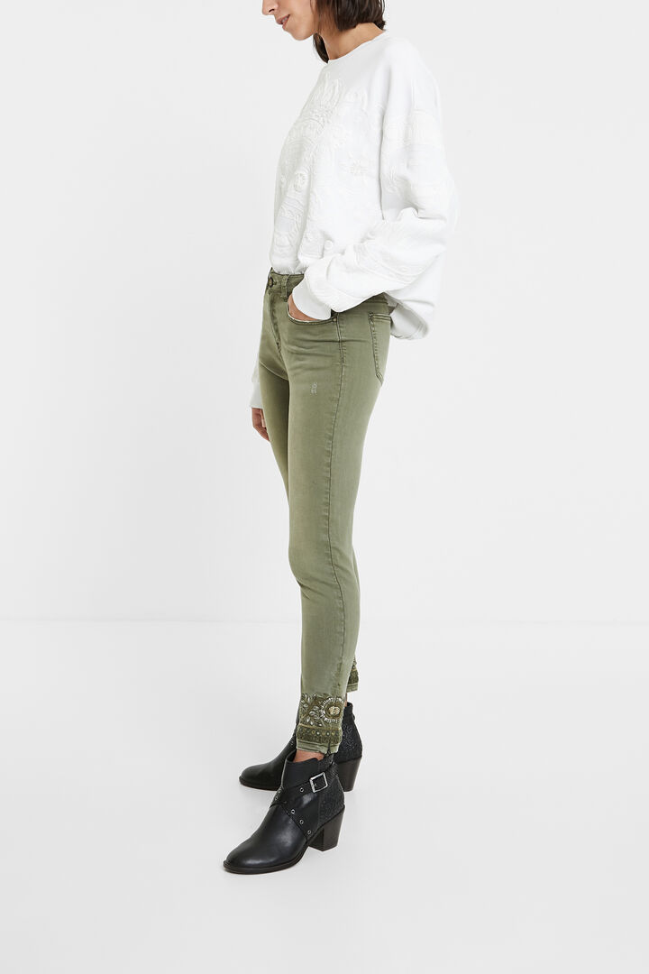 Pantalón vaquero skinny bordado floral | Desigual