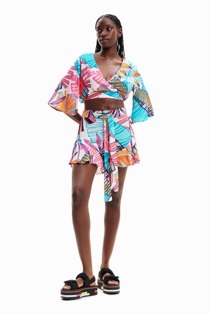 Tropical ruffle shorts