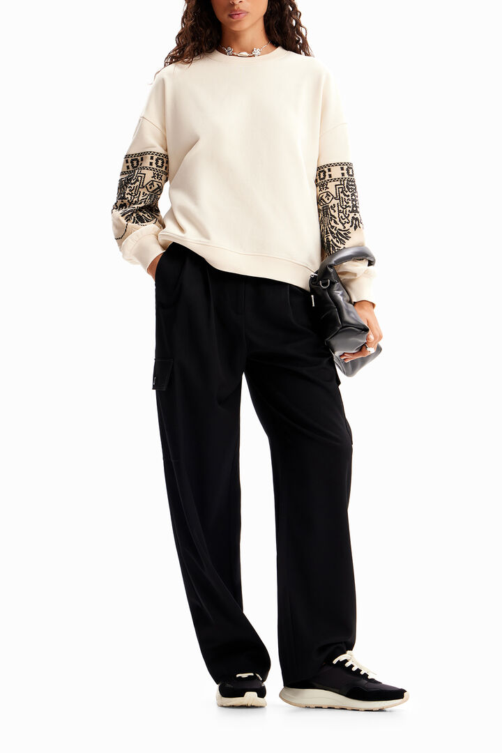 Sudadera oversize bordada | Desigual