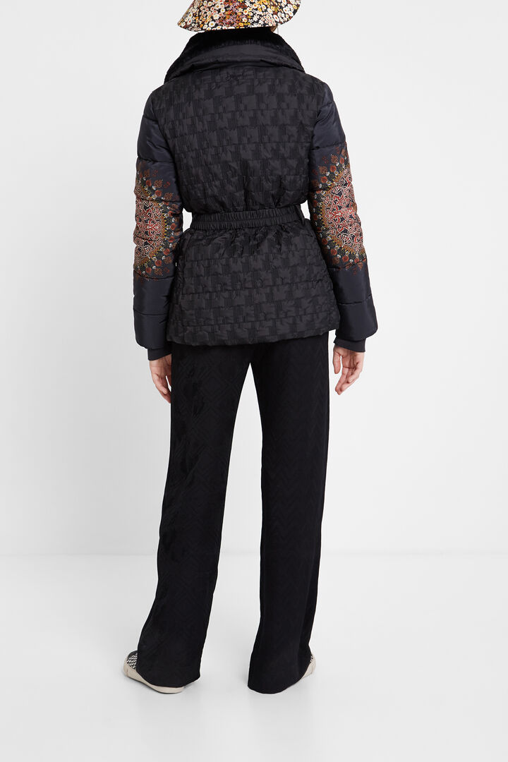 Adjustable waist funnel neck padded jacket | Desigual